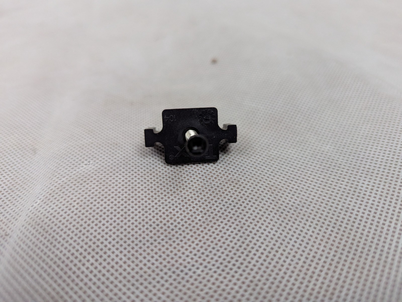 TREX Hideaway Universal Hidden Deck Fastener Clip, Est 400 Pieces