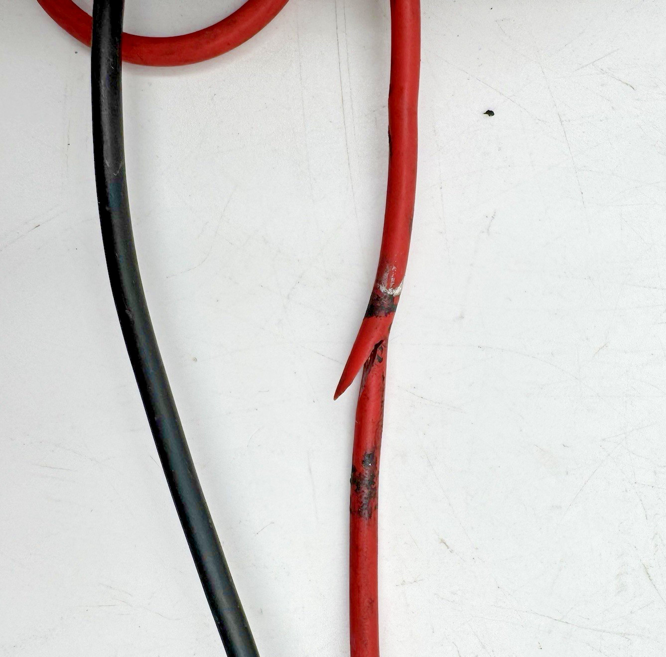 IDEAL 61-746 True RMS Digital Clamp Meter Tested Working w/ Damaged Test Lead