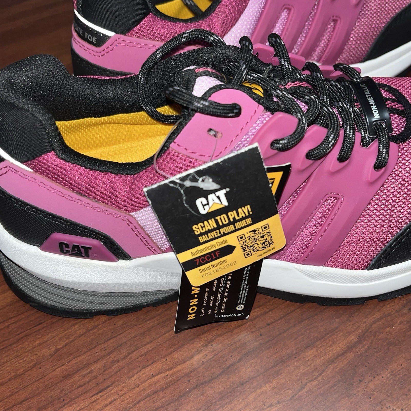 Women’s Sz 7W Cat Streamline Composite Toe Shoe Pink & Black Tennis Shoes