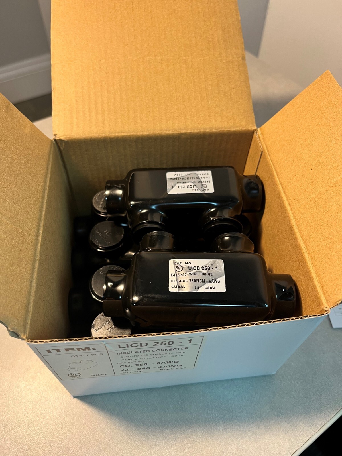 Insulated In-Line Multitap (Polaris-type) Connector 2 port 250 6 AWG 7pc