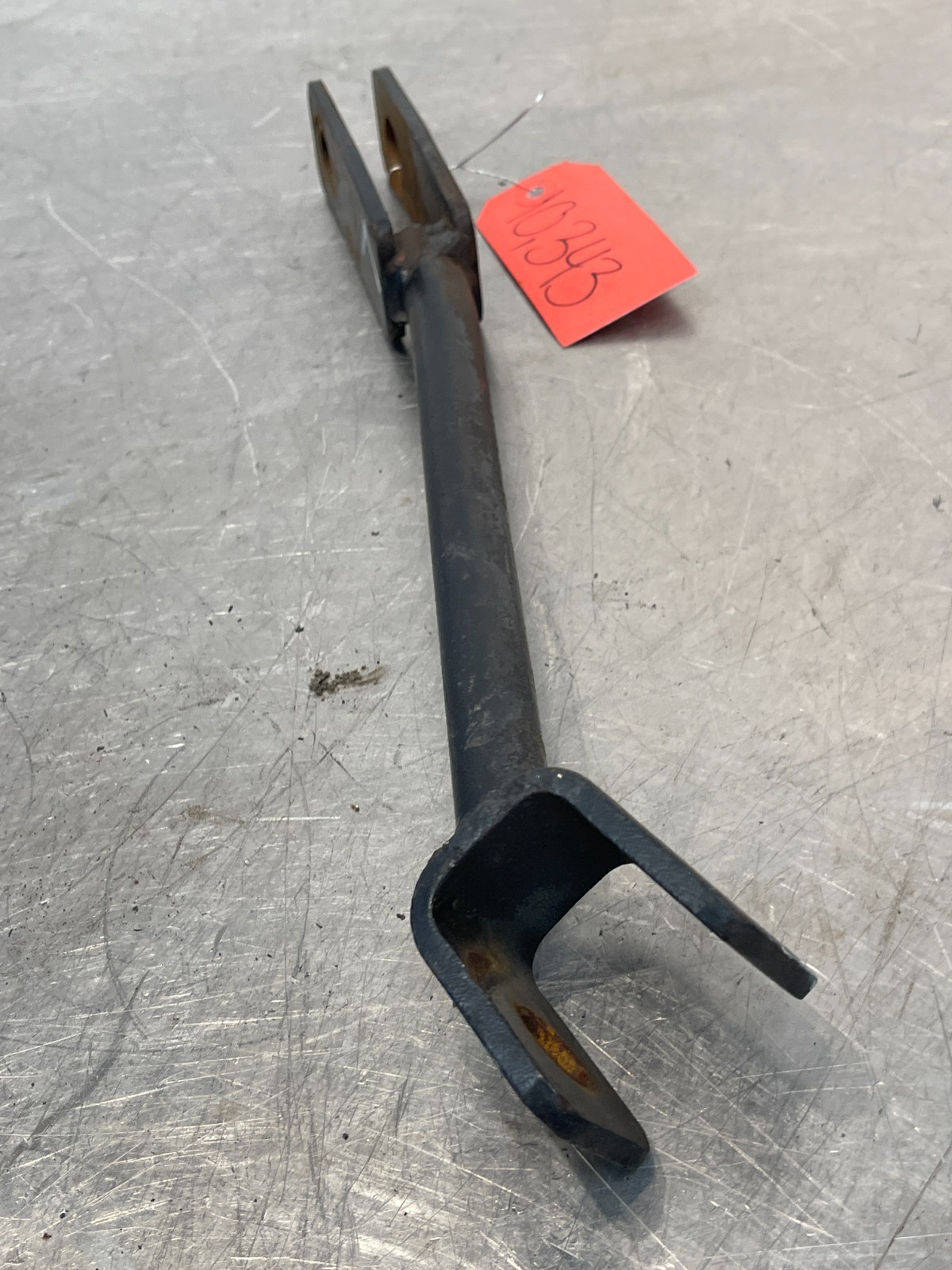 John Deere 1025R Tractor Left Upright 3pt Hydraulic Lift Link Arm