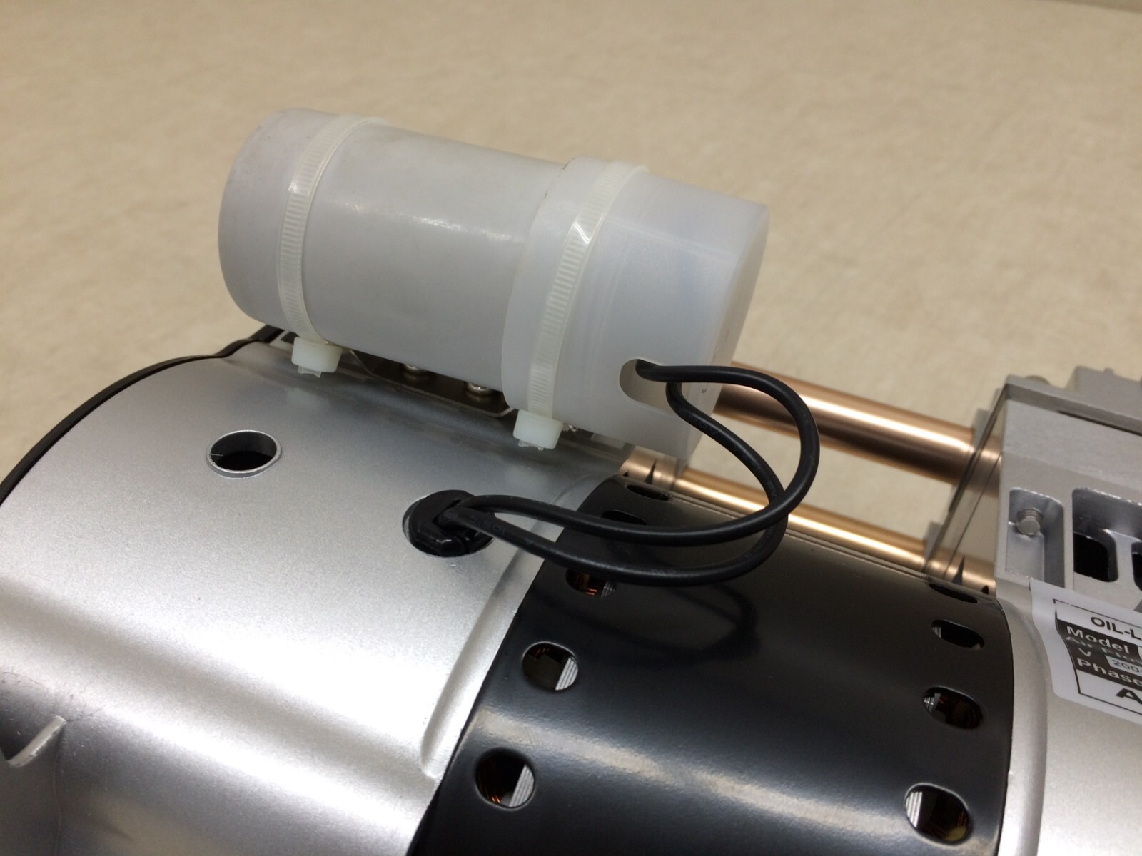 AirTech HP-200V Oil-Less Dry Rotary Piston Vacuum Pump w/ Cord