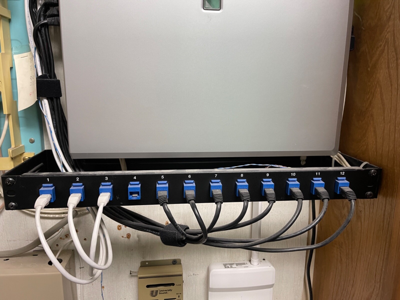 Samsung OfficeServ 7100 Cabinet With MP10a & UNI Modules and Rack