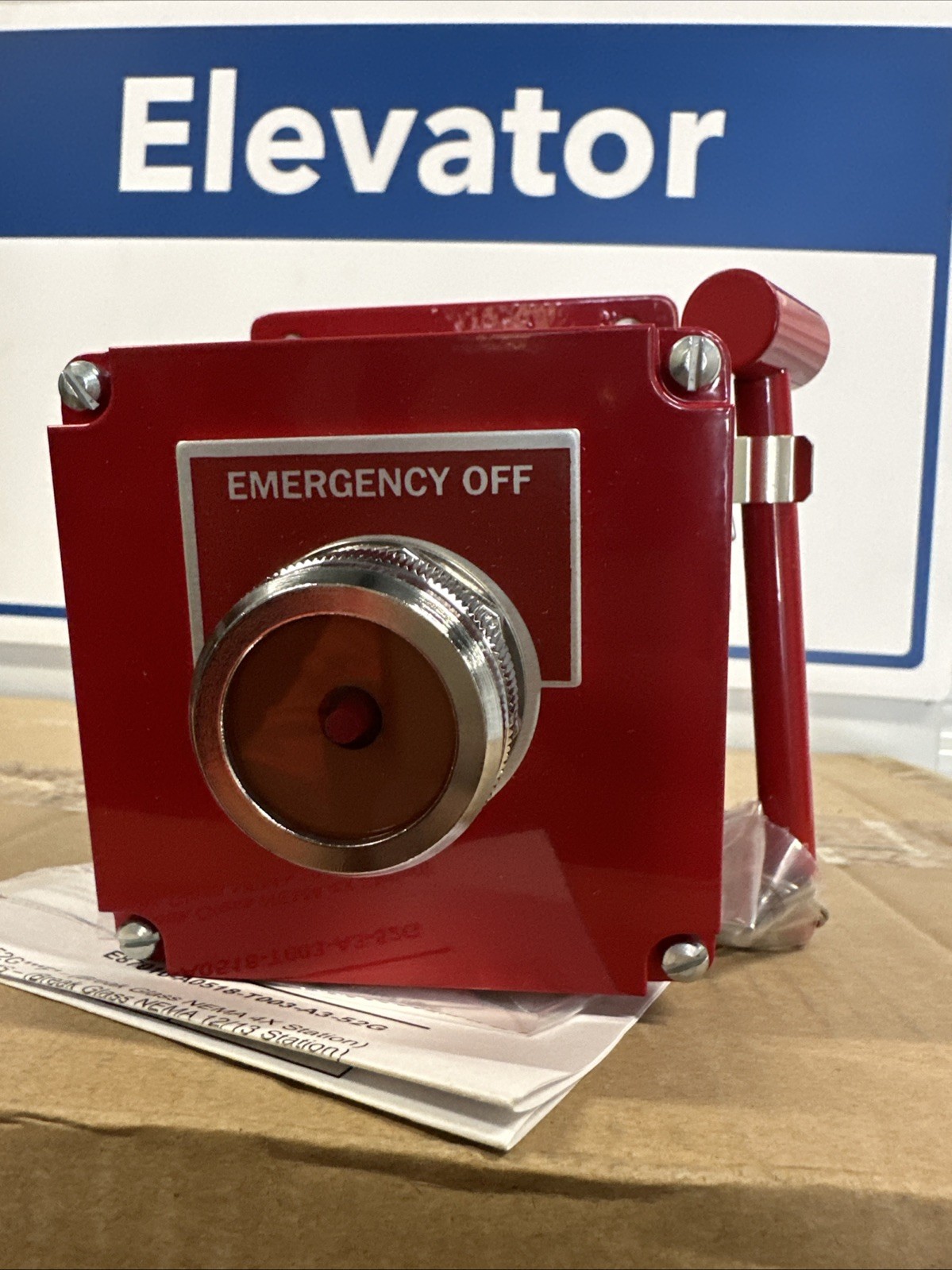 Siemens 52G113FB Break Glass Station With Push Button
