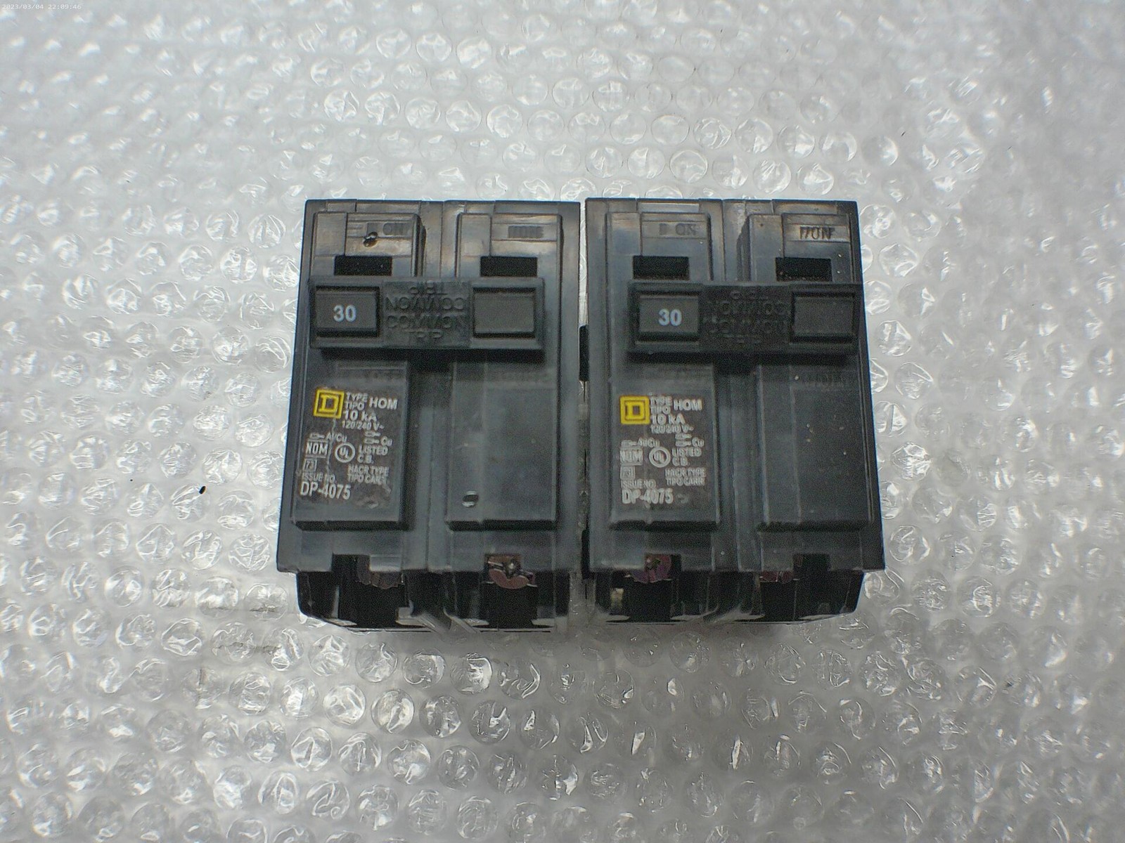 SQUARE D HOM230 BREAKER 2POLE 30AMP LOT OF 2 NSNP