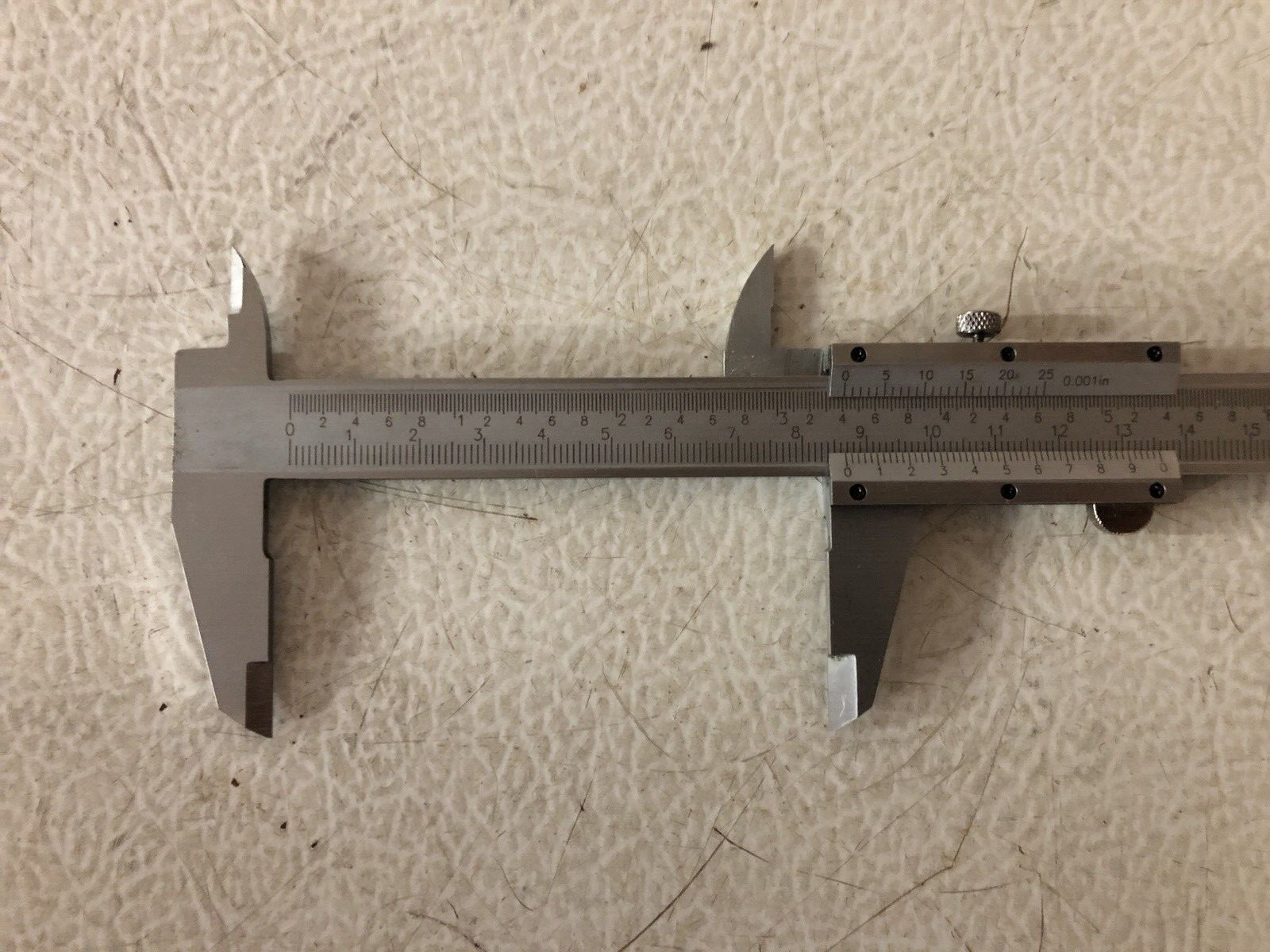 Value Collection 103-1501 6″ Carbon Steel Vernier Caliper-Used-100% to Charity