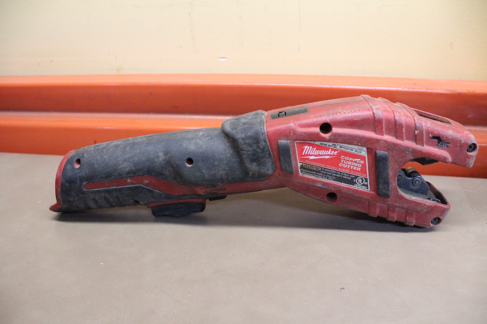 Milwaukee 2471-20 M12 Cordless Copper Tubing Cutter – TOOL ONLY AS IS