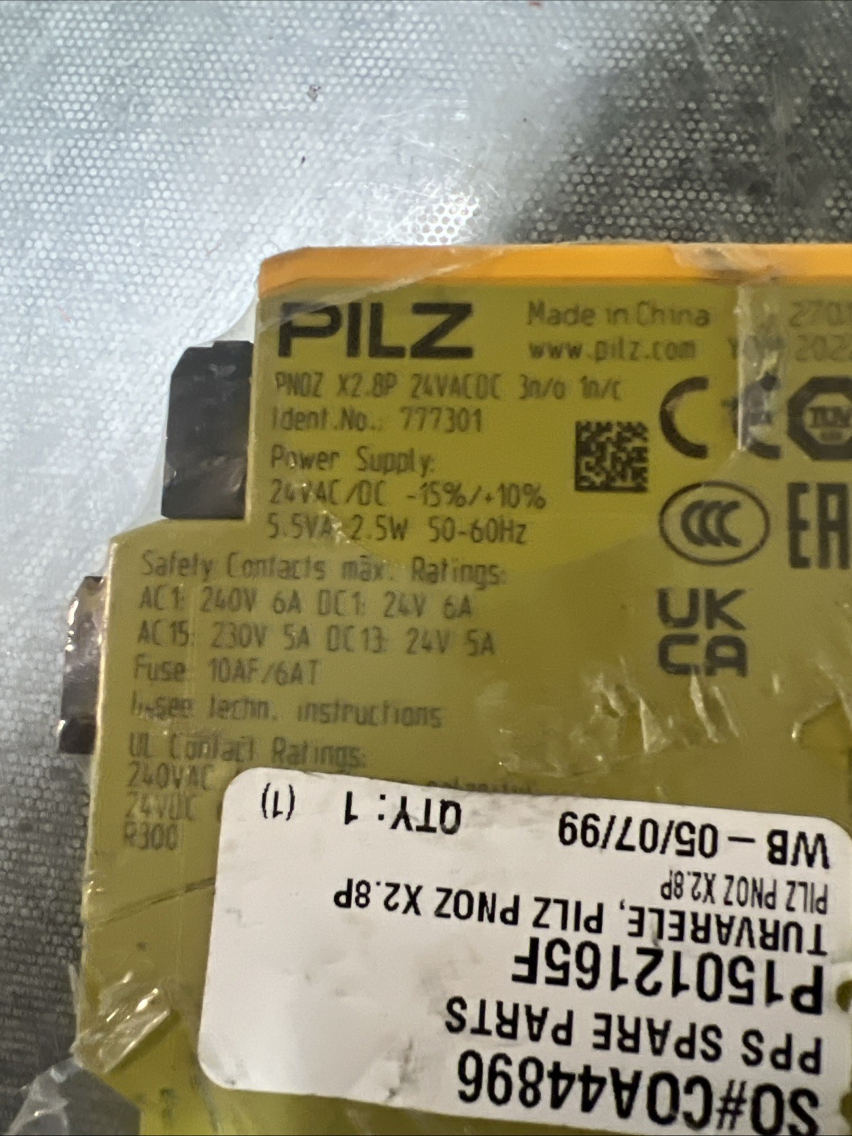 PILZ PNOZ-X2.8P-24VACDC-3N/O-1N/C Power Supply ID. 777301