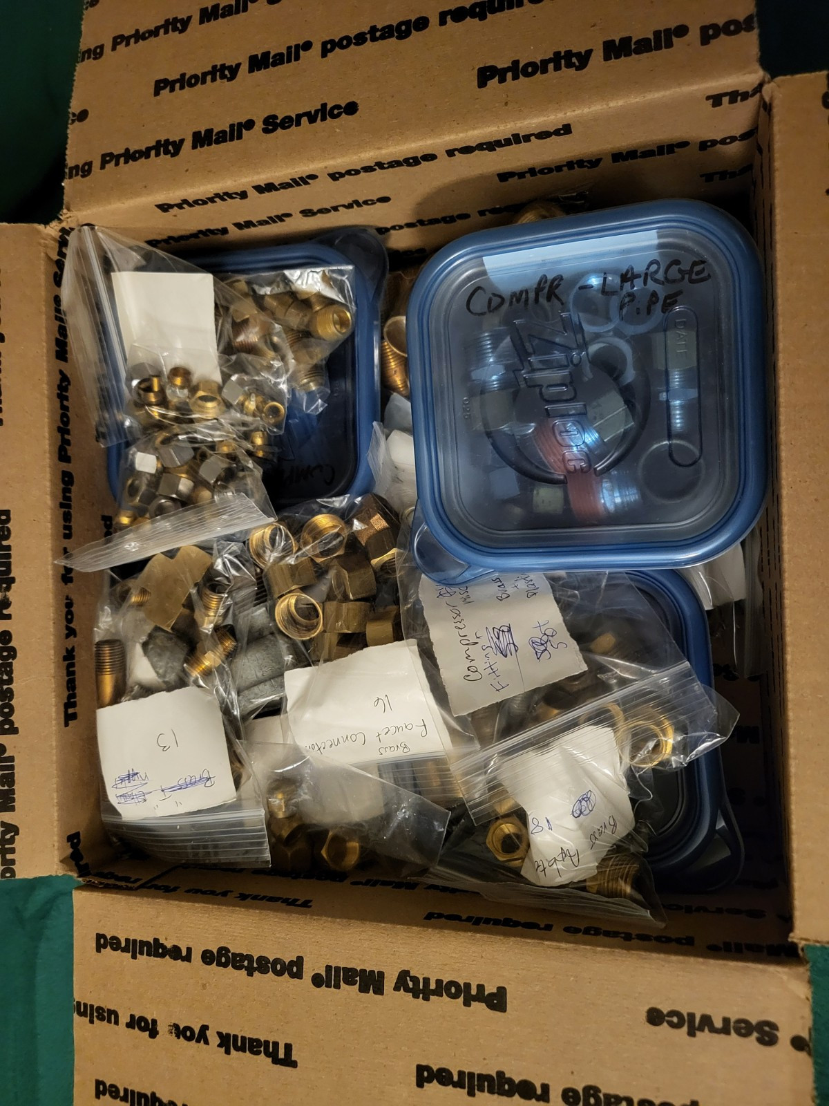 HUGE LOT OF BRASS FITTINGS, CONNECTORS FEW PLASTIC, IRON OVER 340 PIECES 24LBS