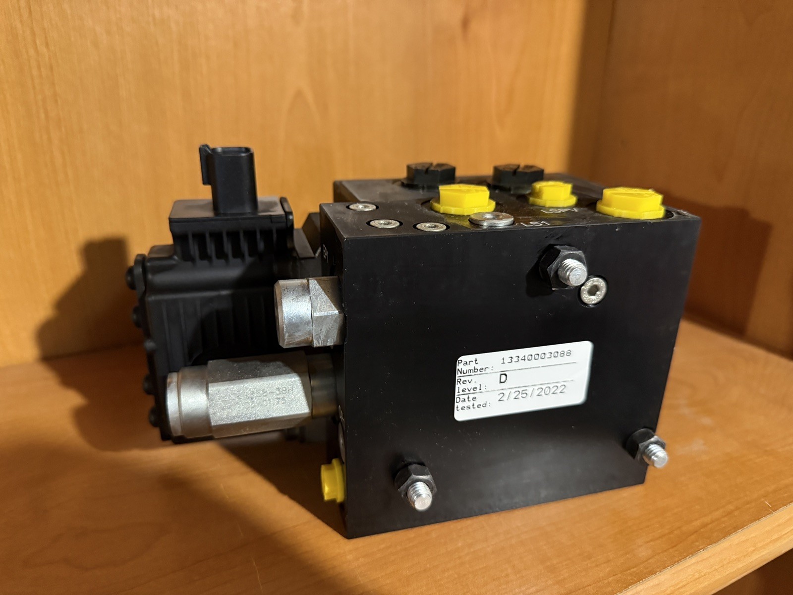 Raven Smartrax PVG Dynamic Hydraulic Valve (P/N 334-0003-088) *NEW*