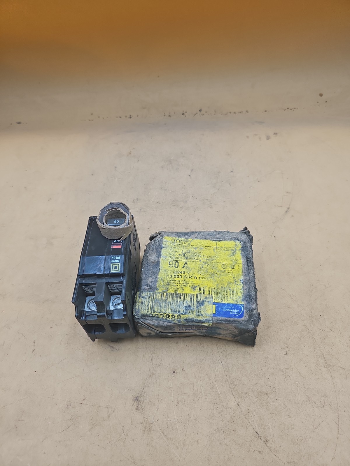 Square D QO290 2 Pole 90 Amp Type QO Plug-On Circuit Breaker