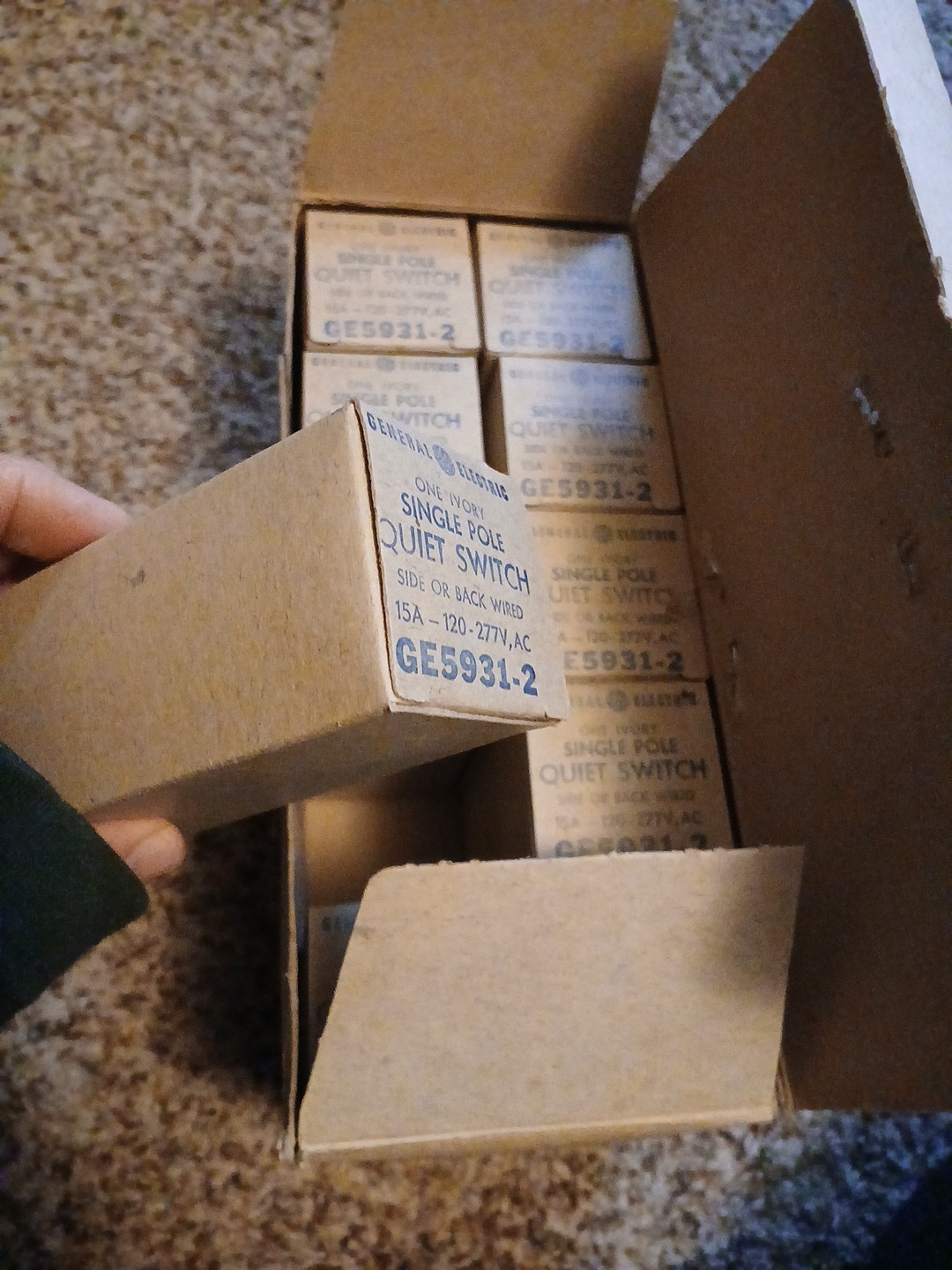 [TECH] Lot Of 10 General Electric GE-5931-2 Quite Switches Single Pole, 15A 120