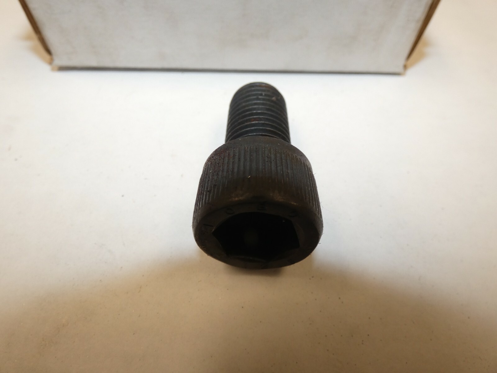M16-2.0 x 30mm ISO 4762 Hex Drive Class Black Oxide Finish, 5 ct
