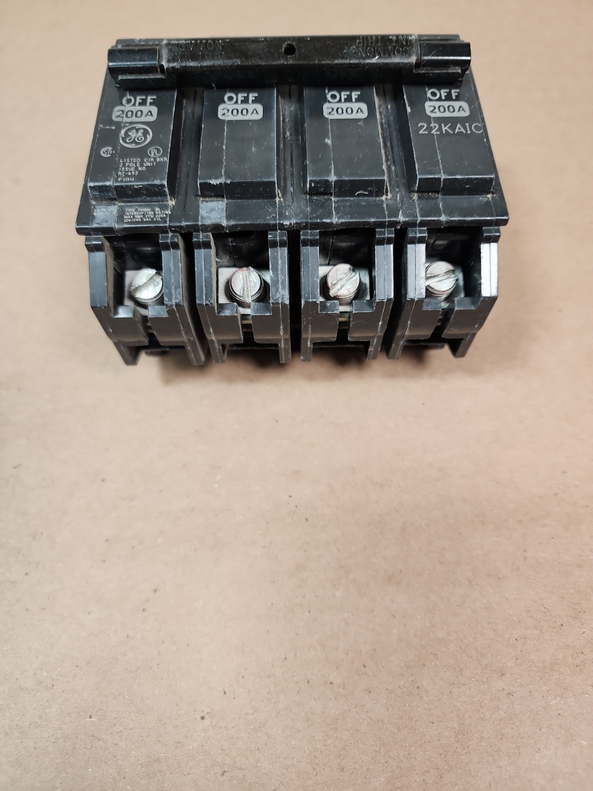 Used GE THQMV 200 Amp 2 Pole Main Circuit Breaker 22kA 120/240V RT-693 G1378