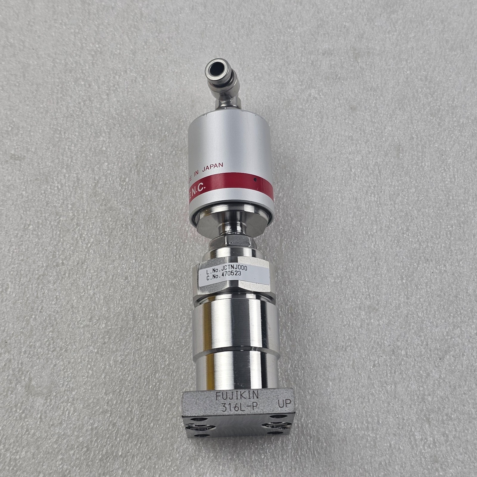 Fujikin Incorporated O.P. 0.5~0.6MPa TYPE N.C./ FUJIKIN 316L-P / JCTNJ000