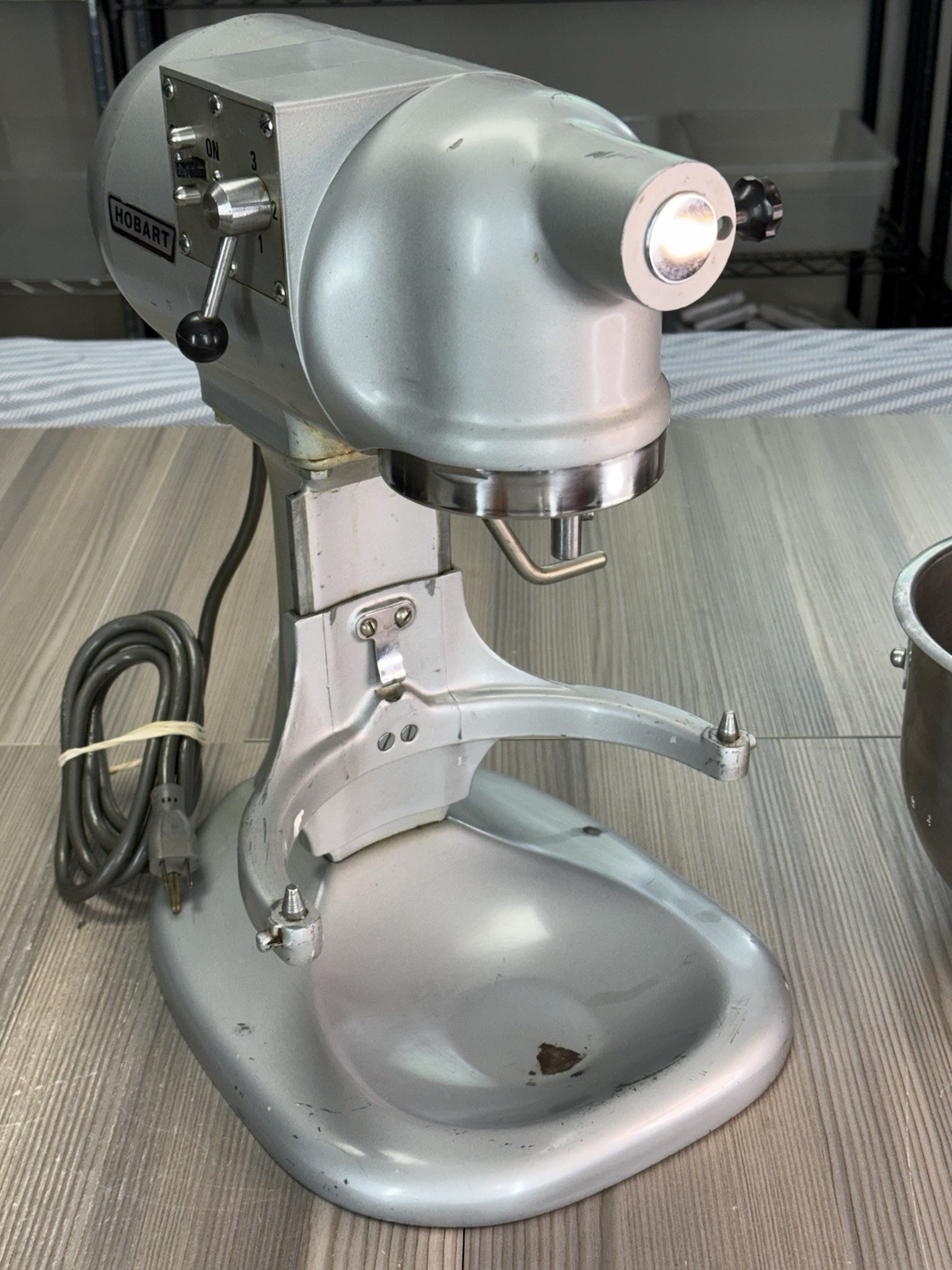 Hobart N50 5 Quart / 5 Qt. Commercial Mixer, Model N-50