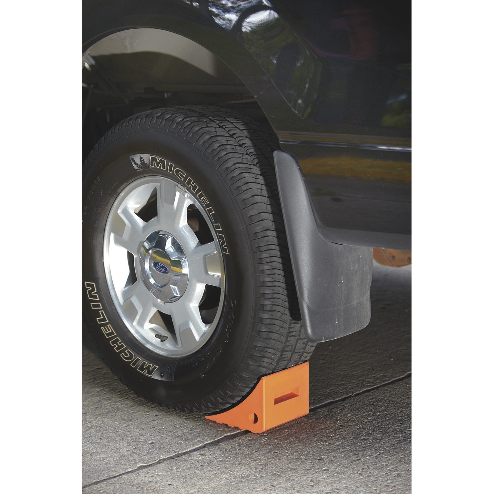 Ironton Polyurethane Wheel Chock, 7.87in. x 7in. x 5.9in., Heavy-Duty Tire Stop