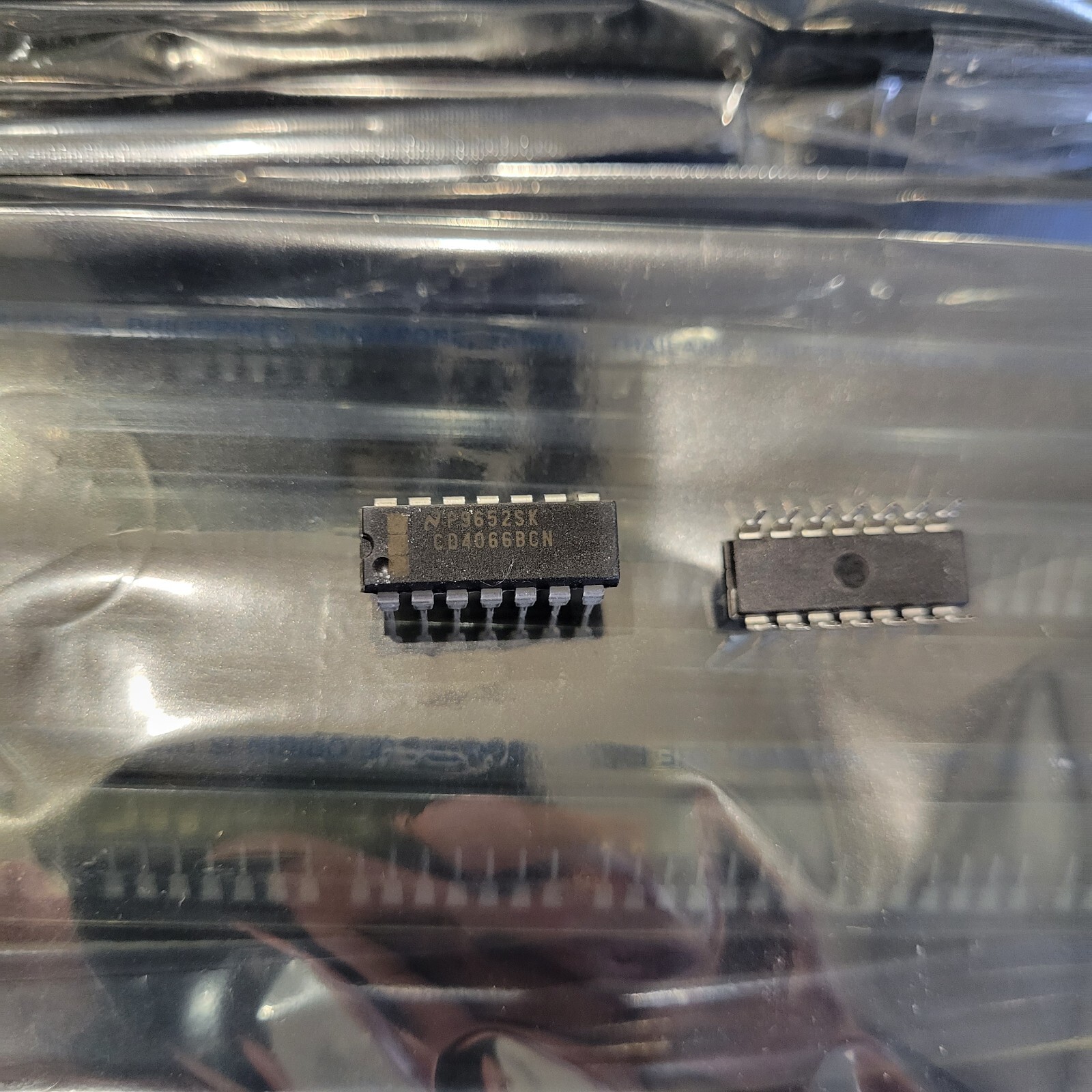 (25PCS) CD4066BCN Encapsulation DIP14 Quad Bilateral Switch NSC NATIONAL NEW $15