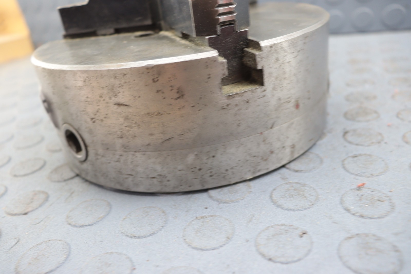 8» 3 JAW CHUCK UNKNOWN BRAND 350048 LOC7674