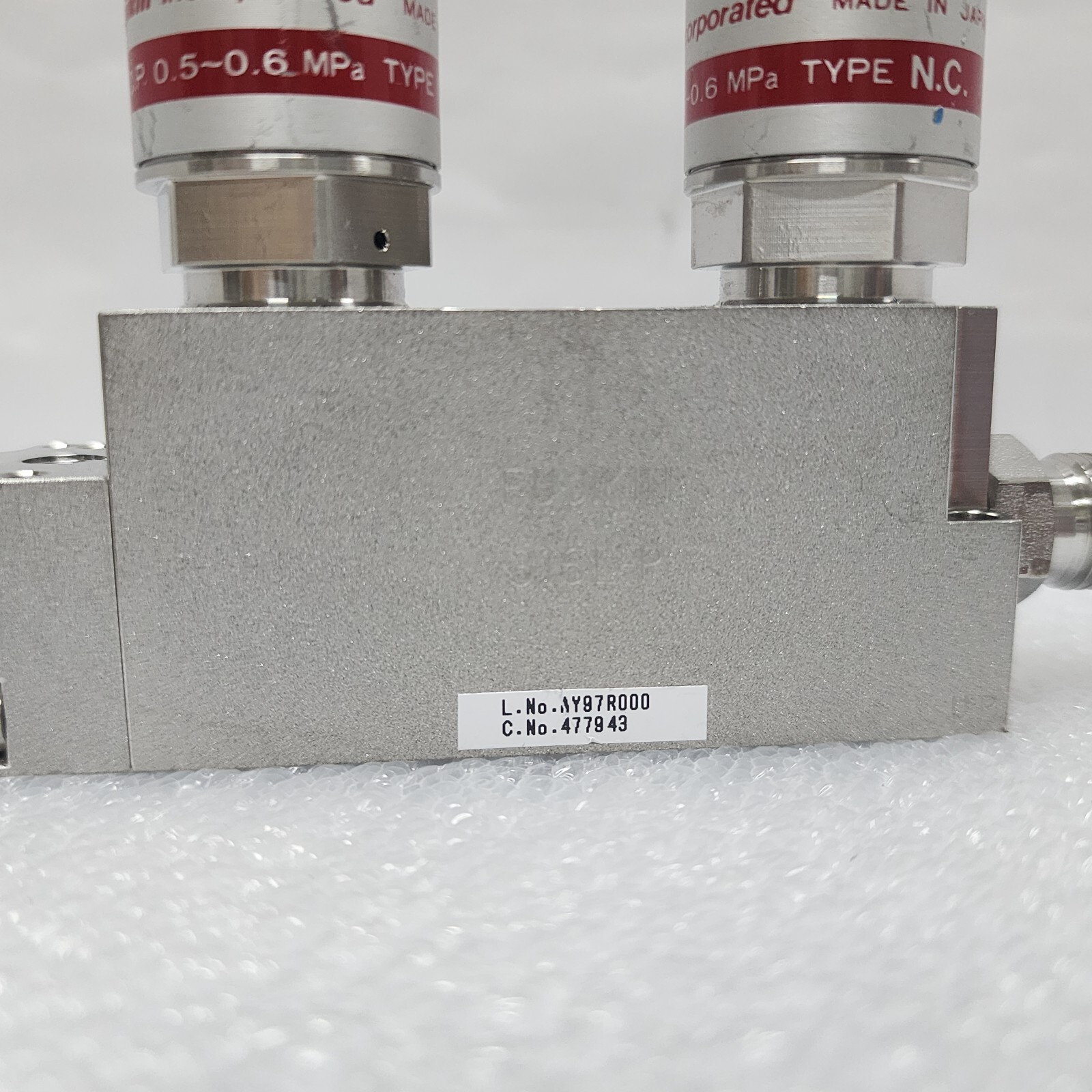 Fujikin 0.P. 0.5-0.6 MPa, C No. 477943, Type N.C Assy. Valve,Used,Japan_96976