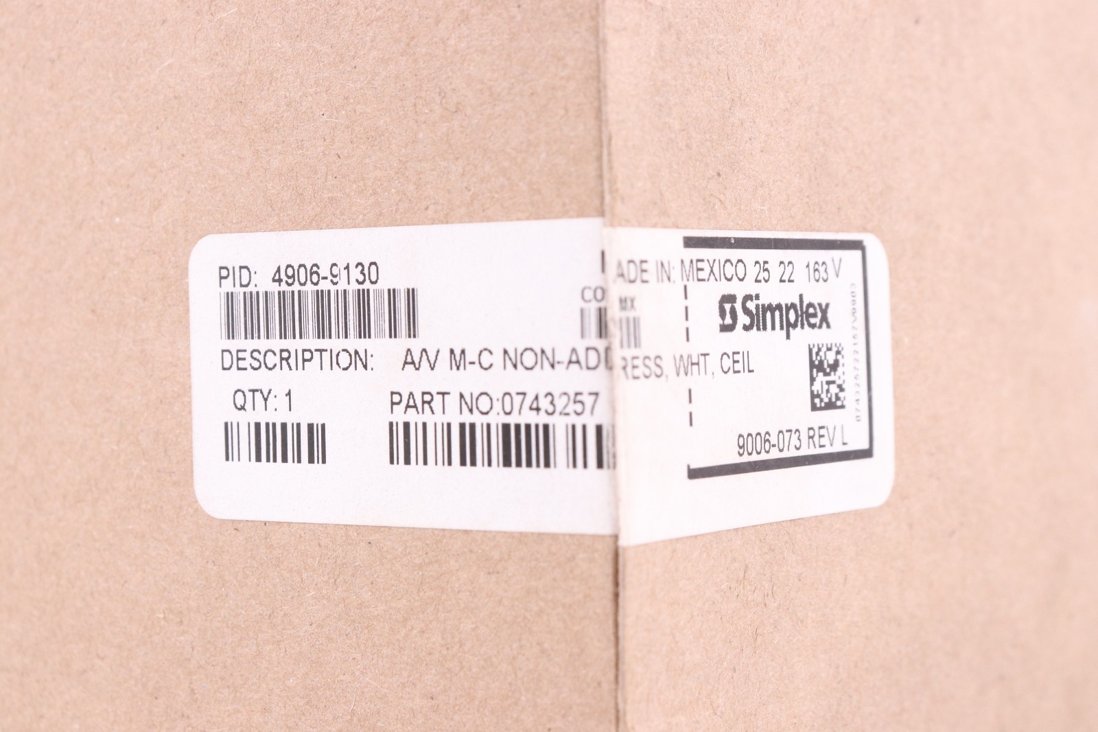 SIMPLEX 4906-9130 A/V M-C NON-ADDRESSABLE CEILING MOUNT HORN STROBE, WHITE