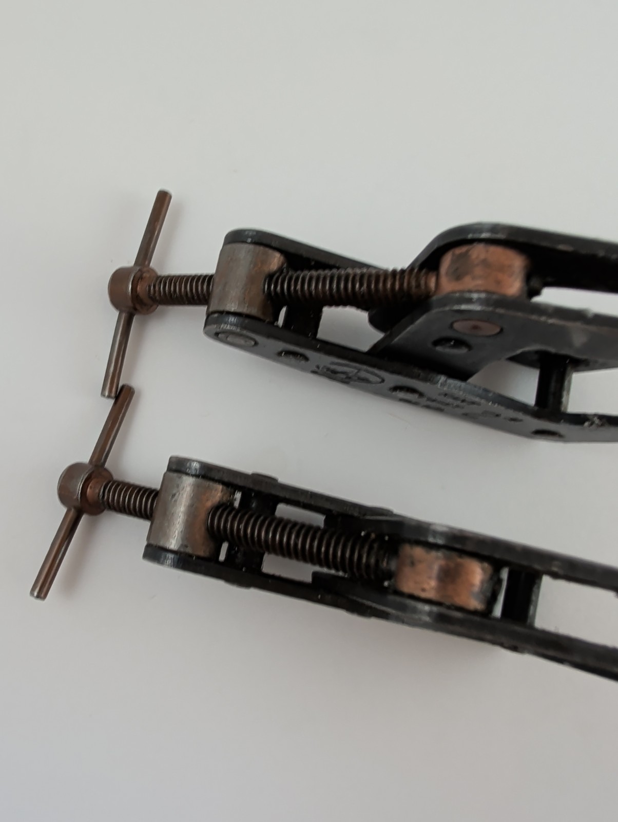 Set of 2 Kant Twist 405 2″ Cantilever C Clamps T-Handle Welding Machinist 67405