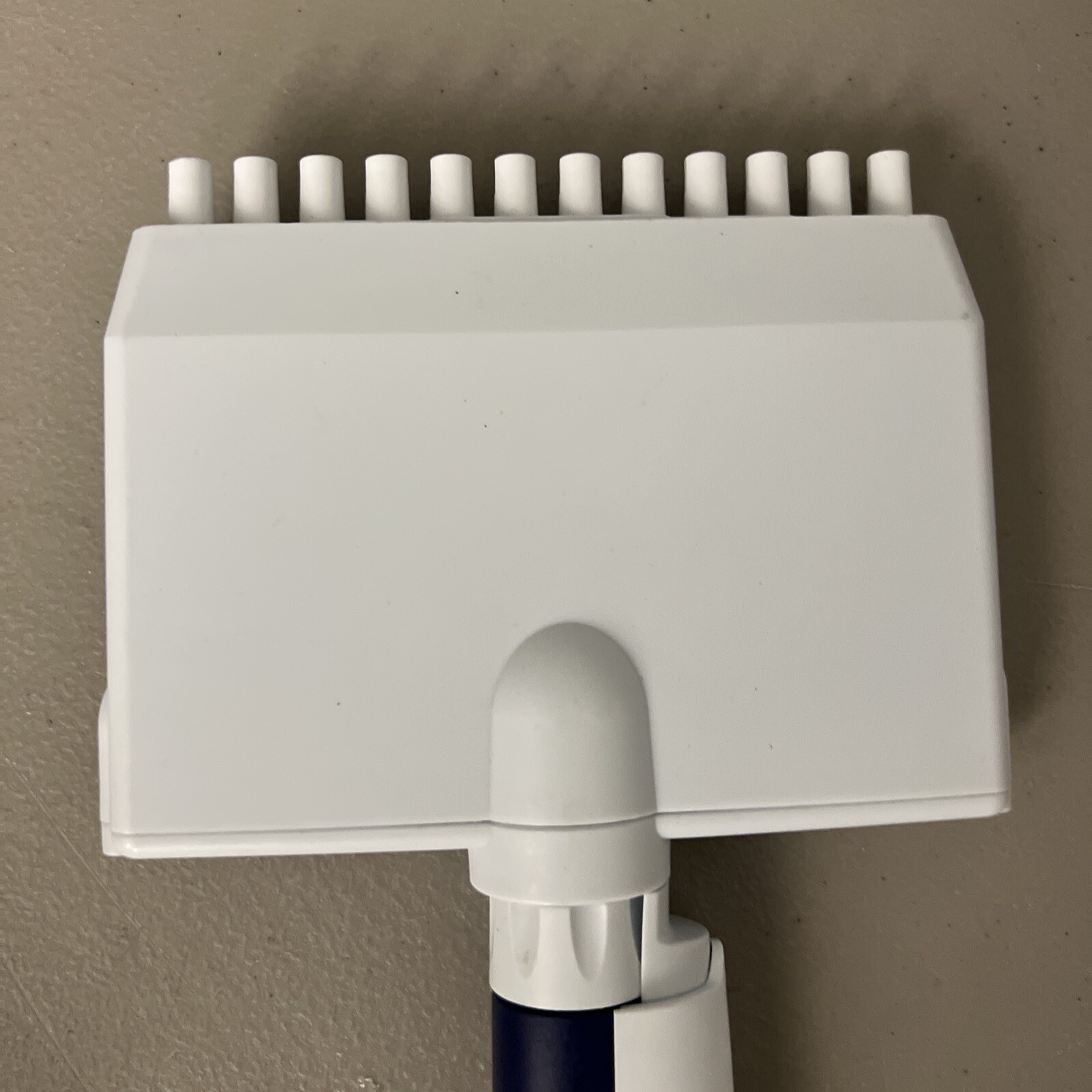 NICE Rainin Pipet-Lite XLS 12 Channel Multichannel L200 XLS LTS pipette