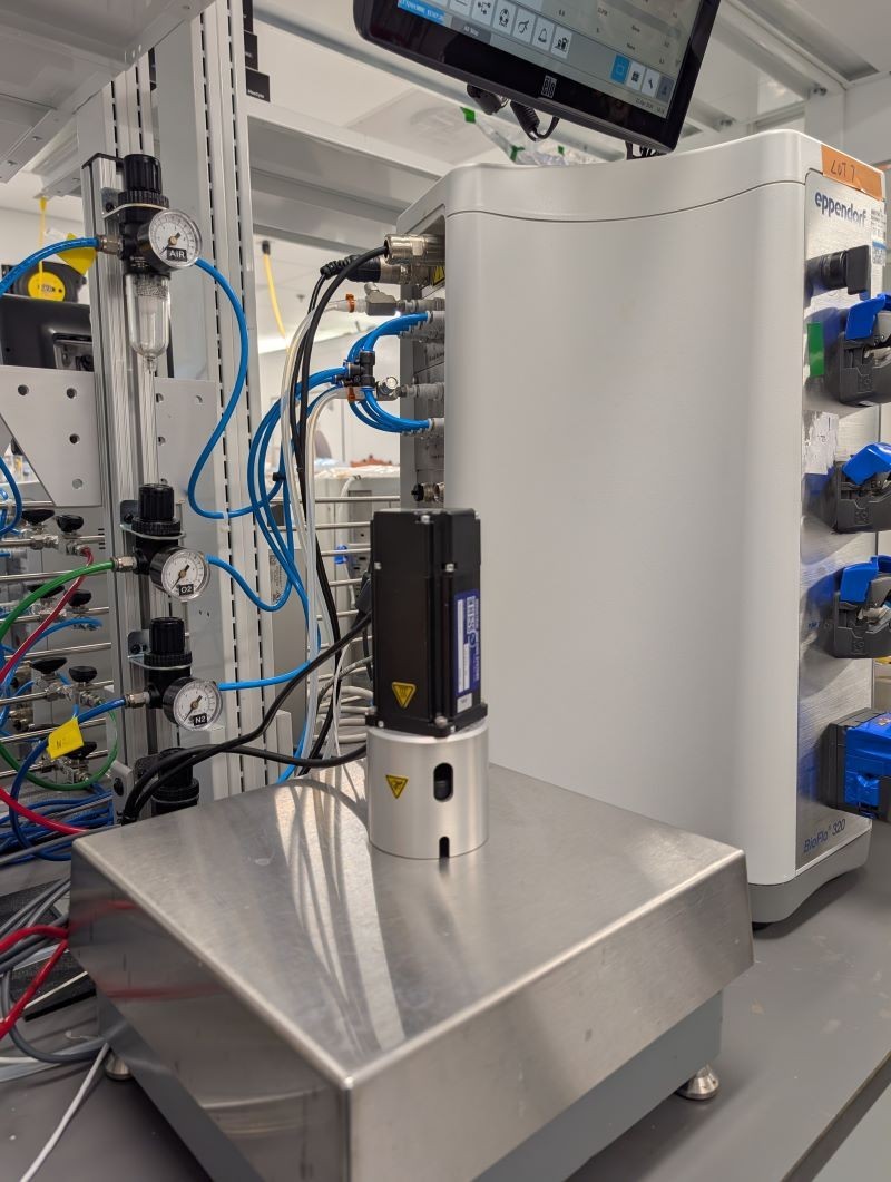 Eppendorf BioFlo 320 Benchtop Bioreactor System