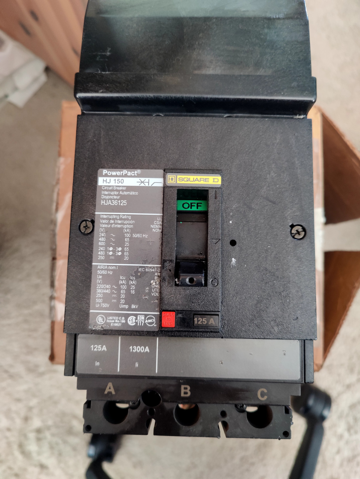 Square D QBA32150 3P Molded Case Circuit Breaker