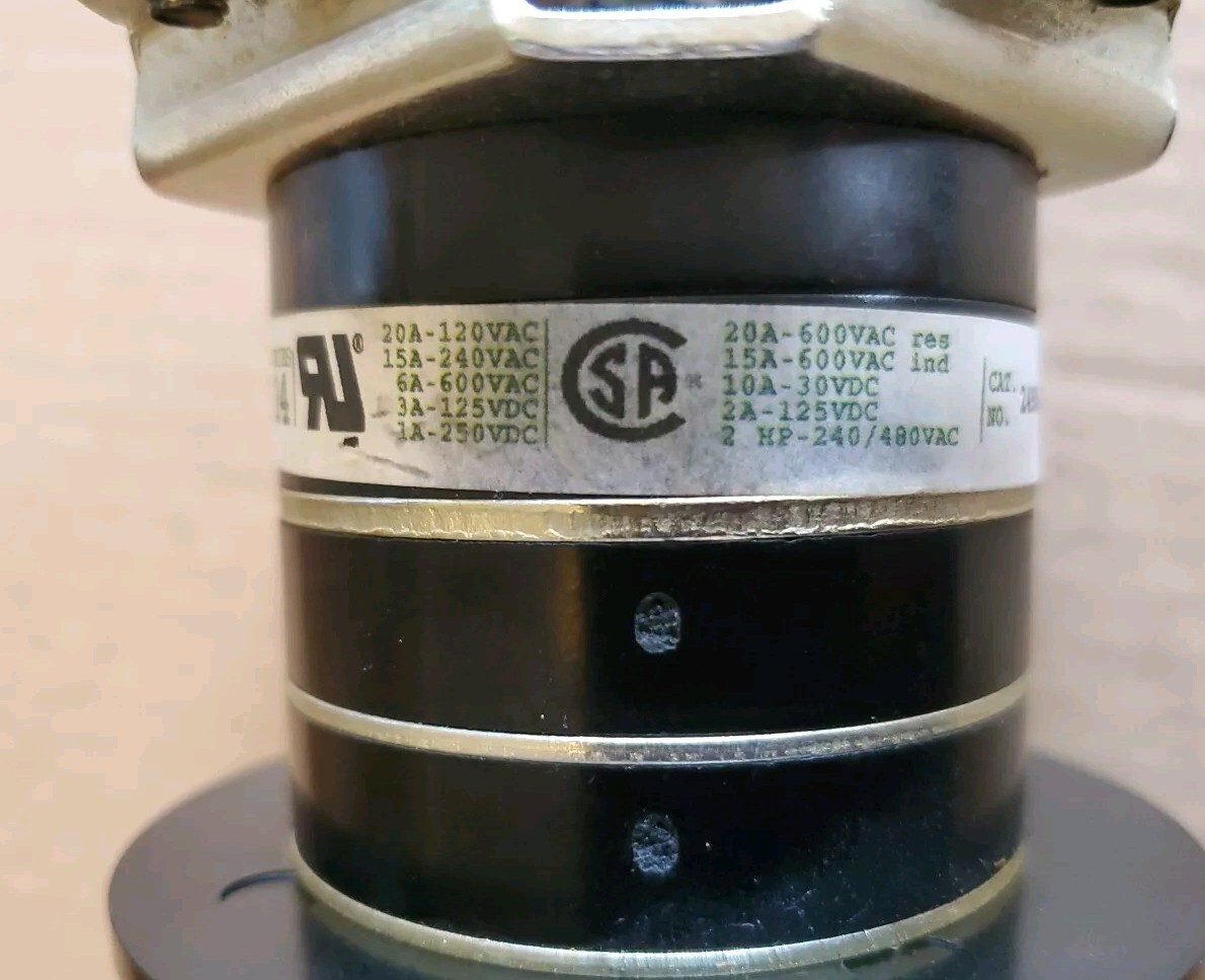 ELECTROSWITCH Series 24 2458D BREAKER CONTROL Switch