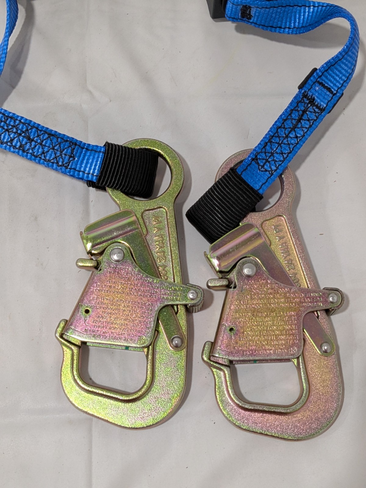 DBI-SALA Self-Retracting Lifeline: 420 lb Capacity, 8.00' Lifeline 70128185