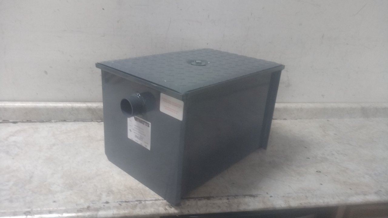 Watts WD-15 2 In Pipe Inlet/Outlet Size 15 GPM 30 Lb Capacity Grease Interceptor