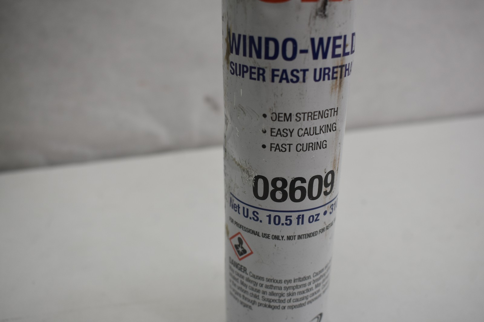 3M 08609 Window-Weld Super Fast Urethane Black 10.5 fl oz Cartridge