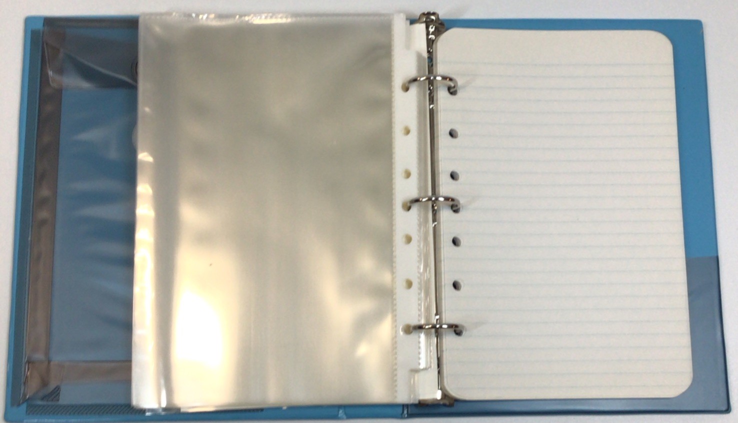 Avery Mini Size Protect and Store View Binder w/3 Round Rings – Pre Owned