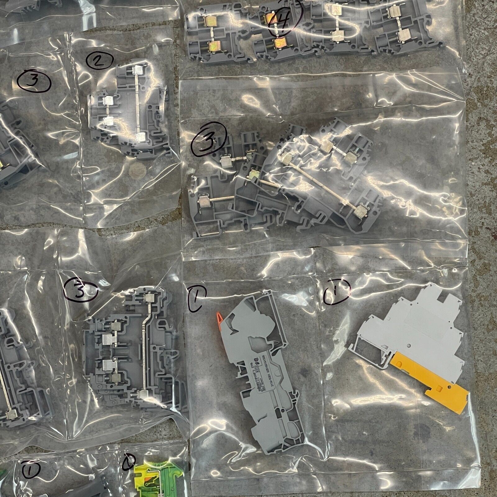 Mixed Lot of Entrelec Terminal Block Din Rail Terminals – Gray / Green