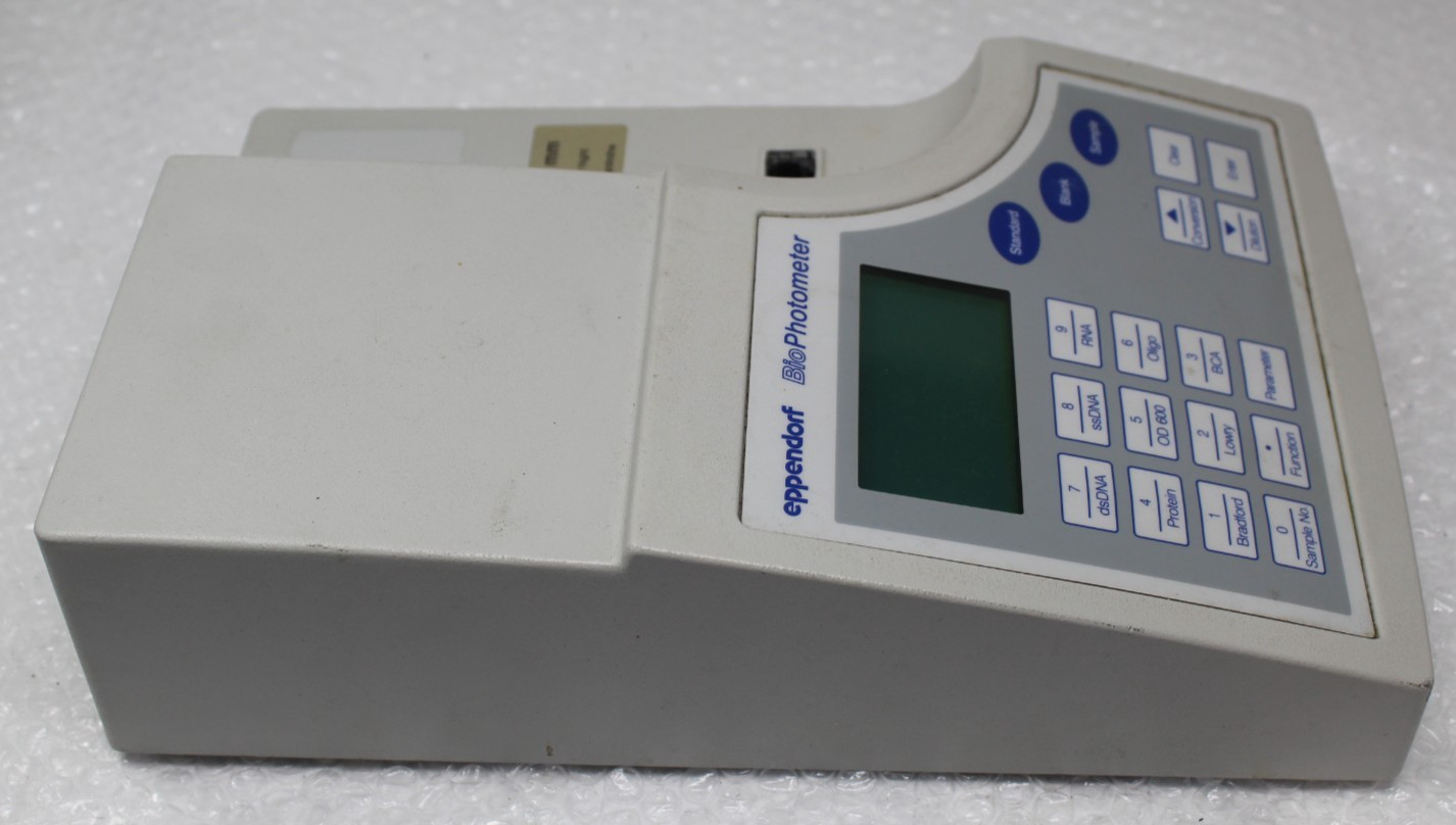 Eppendorf 6131 BioPhotometer Spectrophotometer UV/Vis DNA RNA Oligo Protein