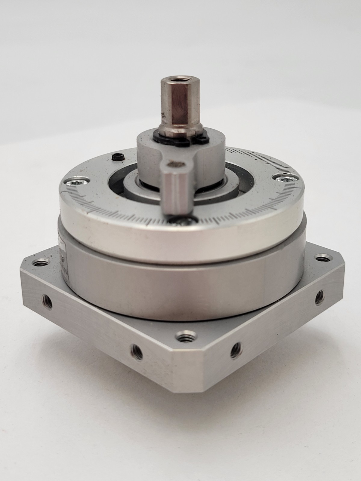 Festo DSM-12-270-FW-A-B Semi-Rotary Drive Actuator 10 Bar 145 PSI DSM Series