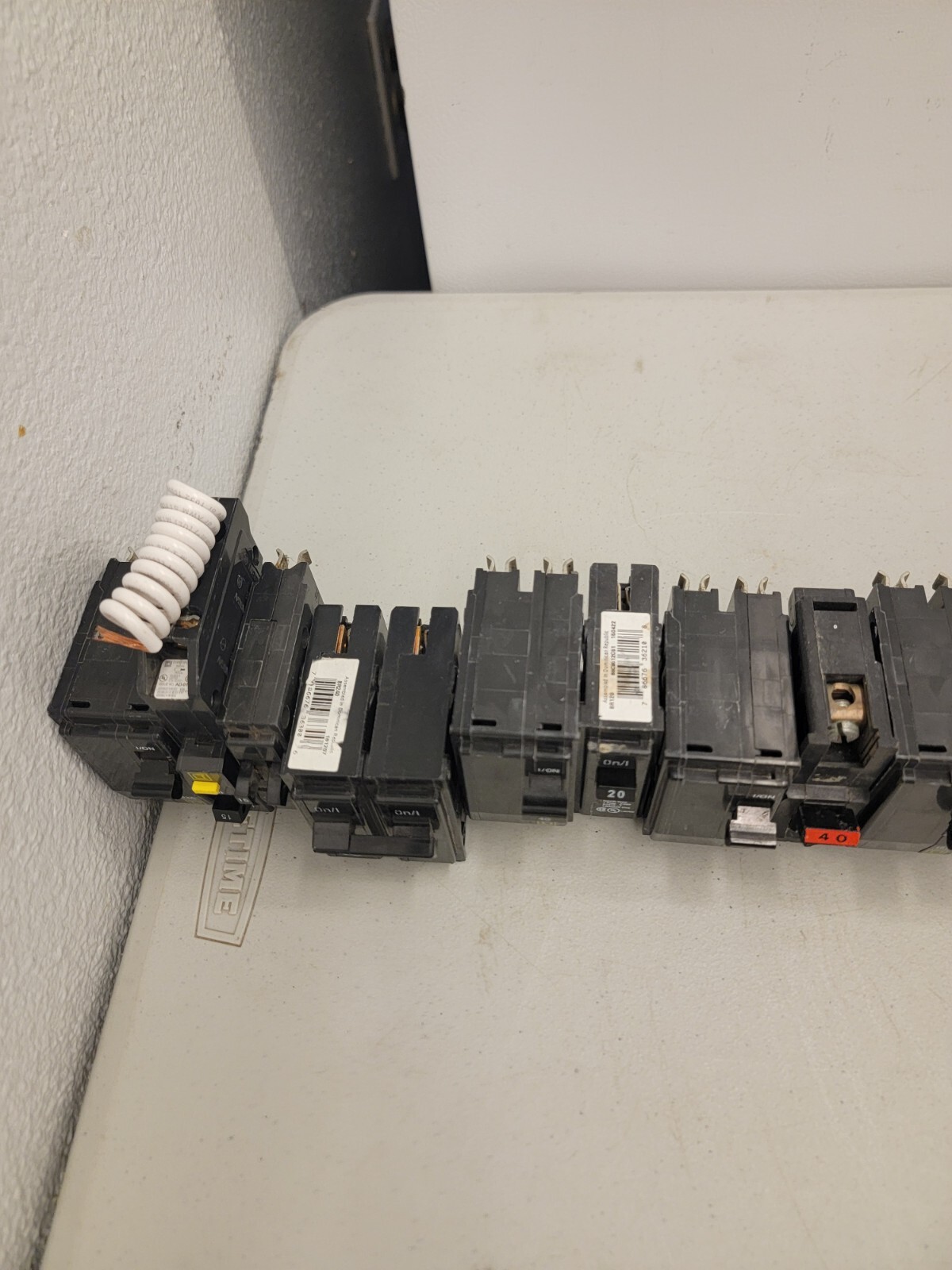 LOT OF 23 – Circuit Breakers Various. Square D, Eaton. Different Voltages