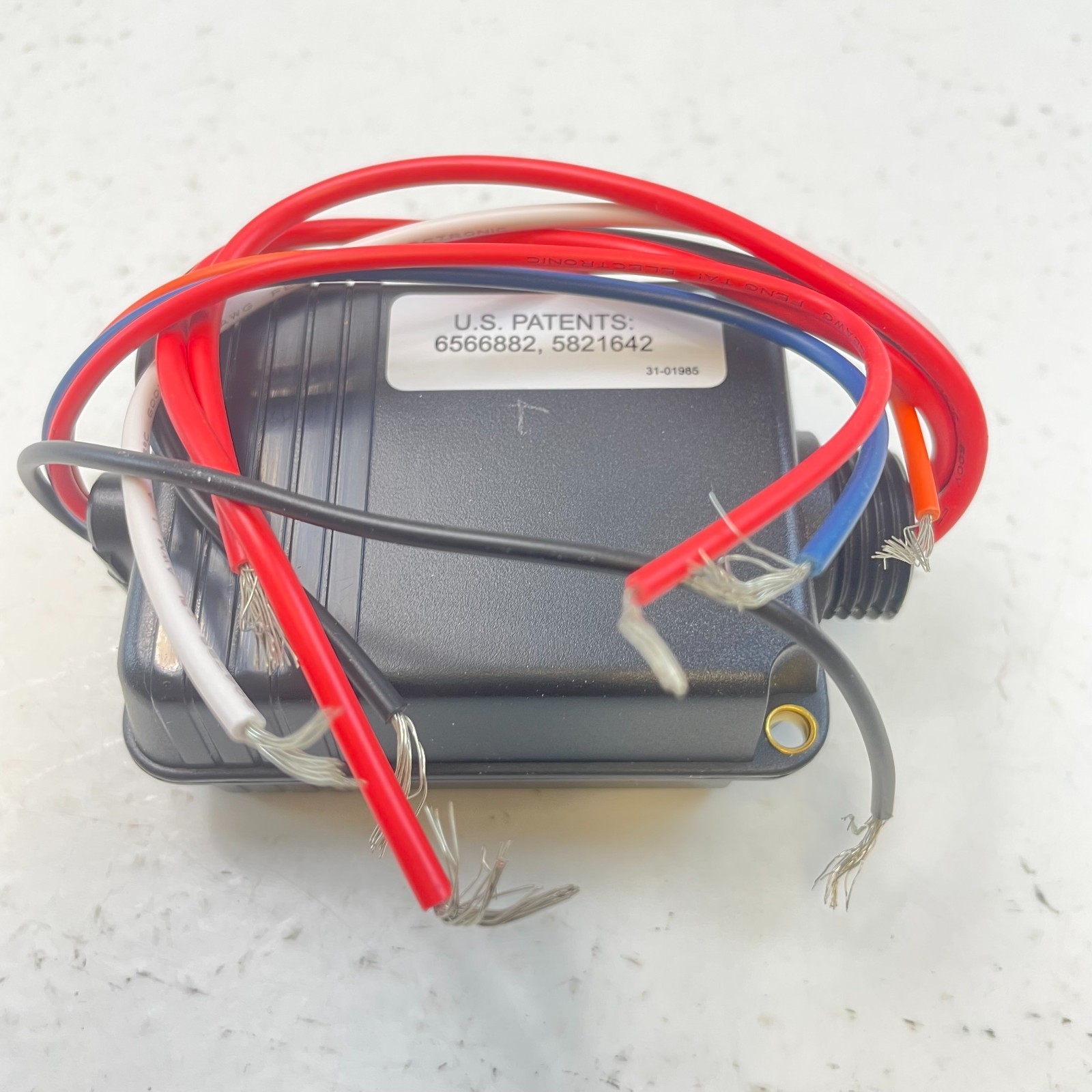 HUBBELL UVPPM Universal Voltage Power Pack Manual ON 100-277VAC 50/60HZ 6.5W