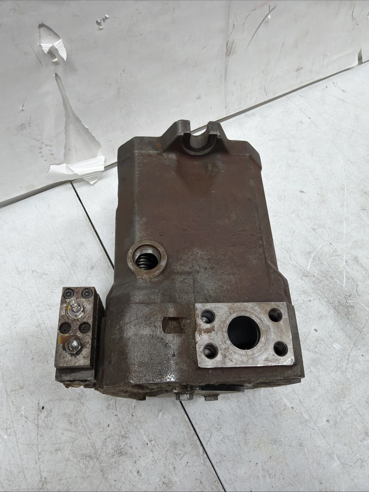 Linde Hydraulics – 5853400779 Control Assembly Lp_125-_I_X