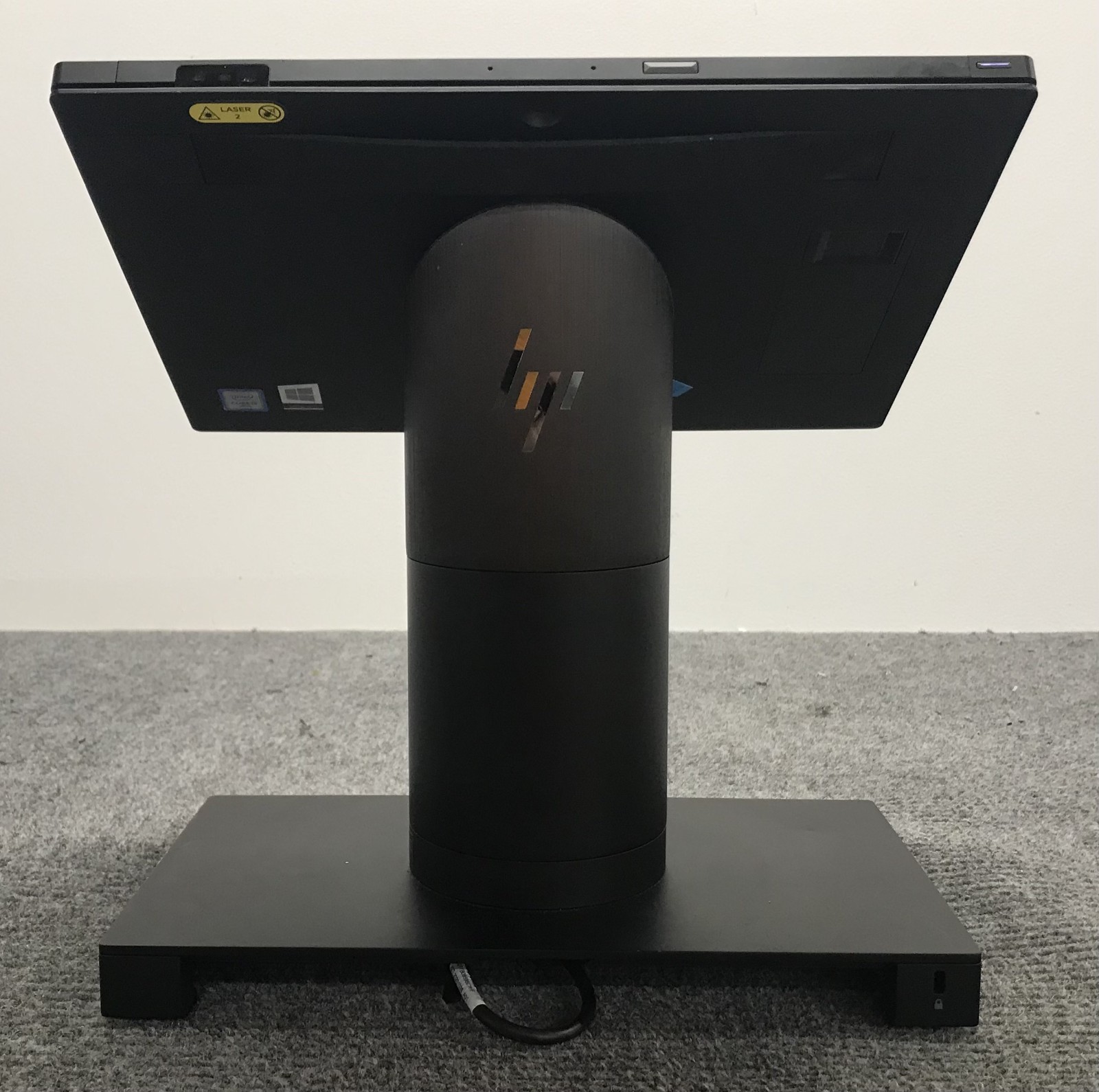 HP Engage Go Mobile System 12.3″ Touchscreen i5-7Y57 8GB RAM 128GB SSD