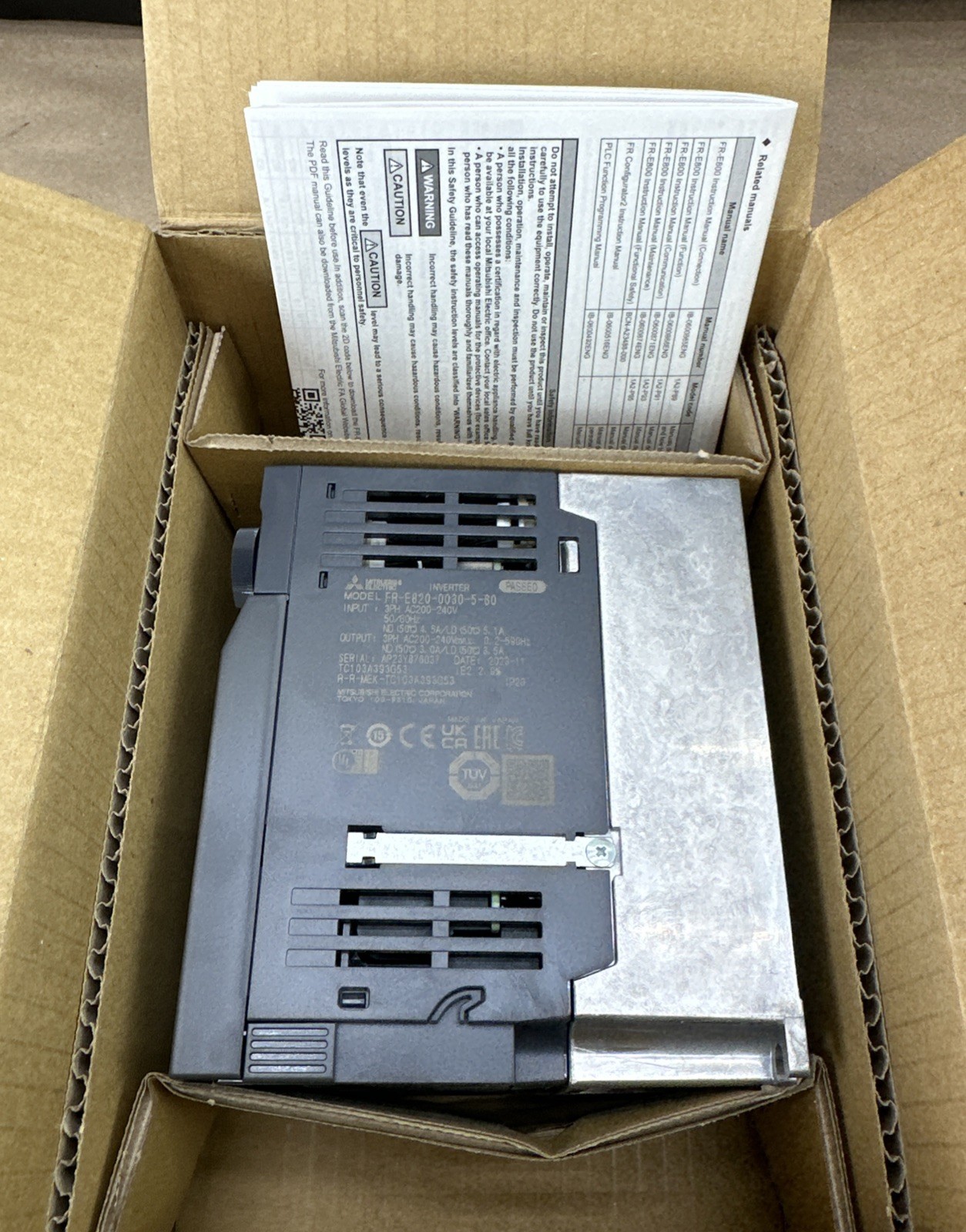 MITSUBISHI FR-E820-0030-5-60 3~Ph Inverter VSD/VFD 0.4kW/0.5HP – NEW SURPLUS