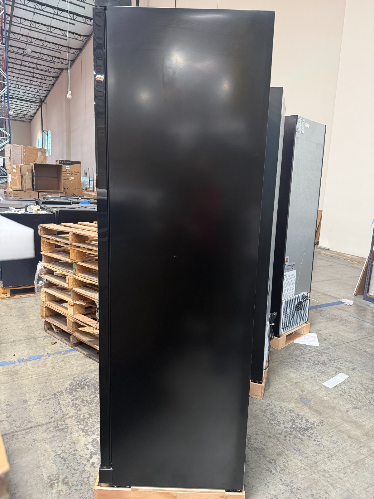 Yeego 22″ Width Commercial Display 12.36 Cu.ft Beverage Refrigerator Store