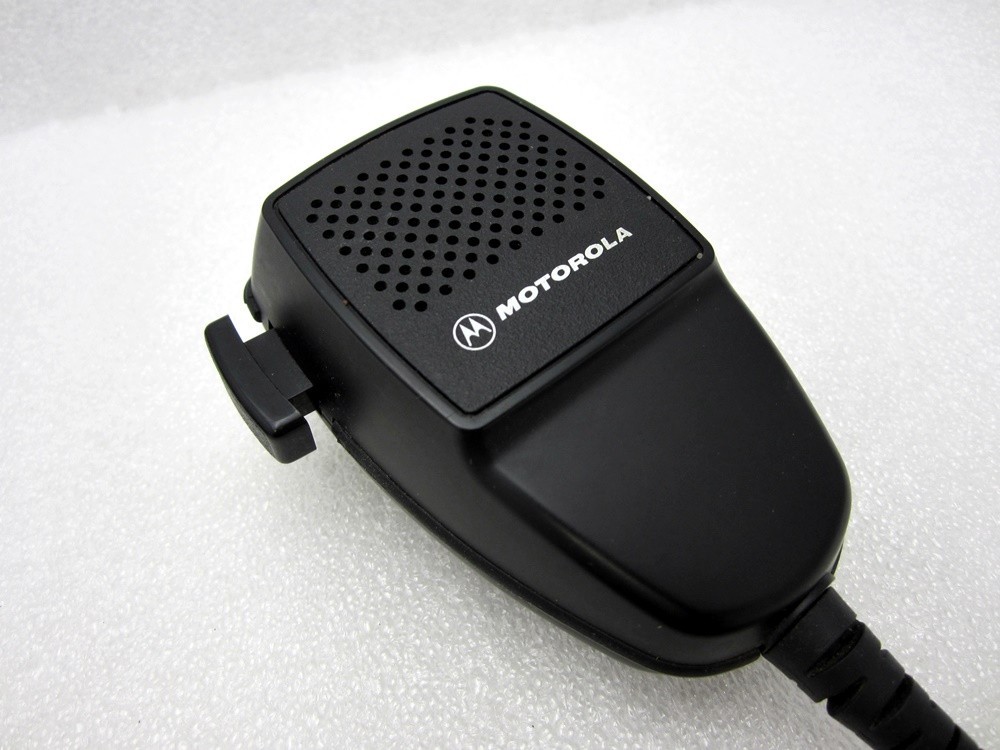 Motorola Radius CM300 Mobile 2-Way Radio with Microphone AAM50KQF9AA1AN