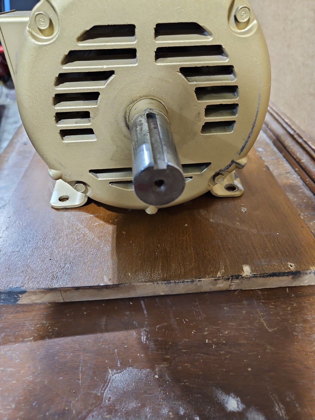 Baldor Reliance 5HP Super E: EM3218T Ac Motor 460 380-415. 1750rpm Frame:184t