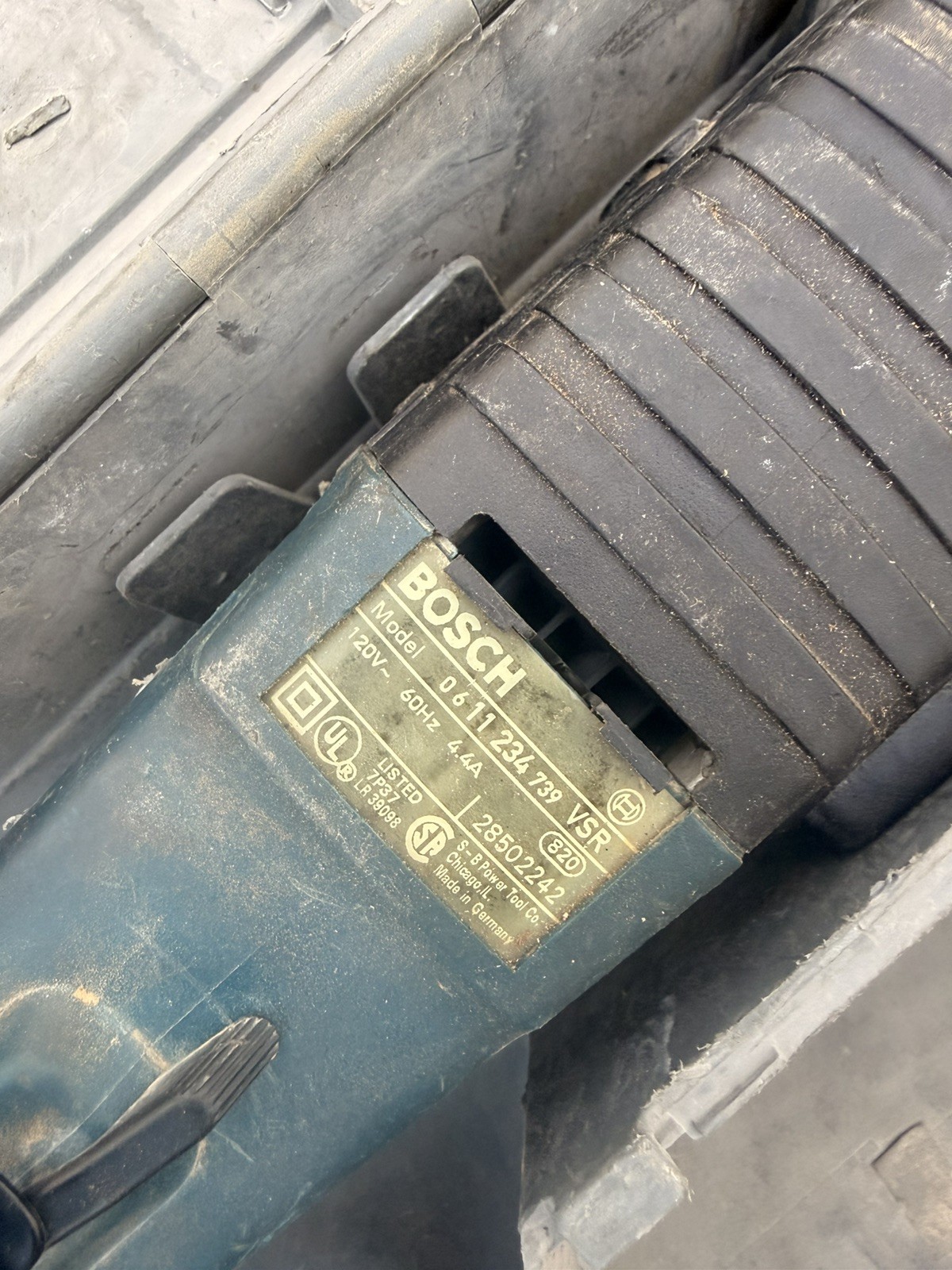 Bosch SDS-plus Bulldog Corded Rotary Hammer Drill 11234VSR w/ Case