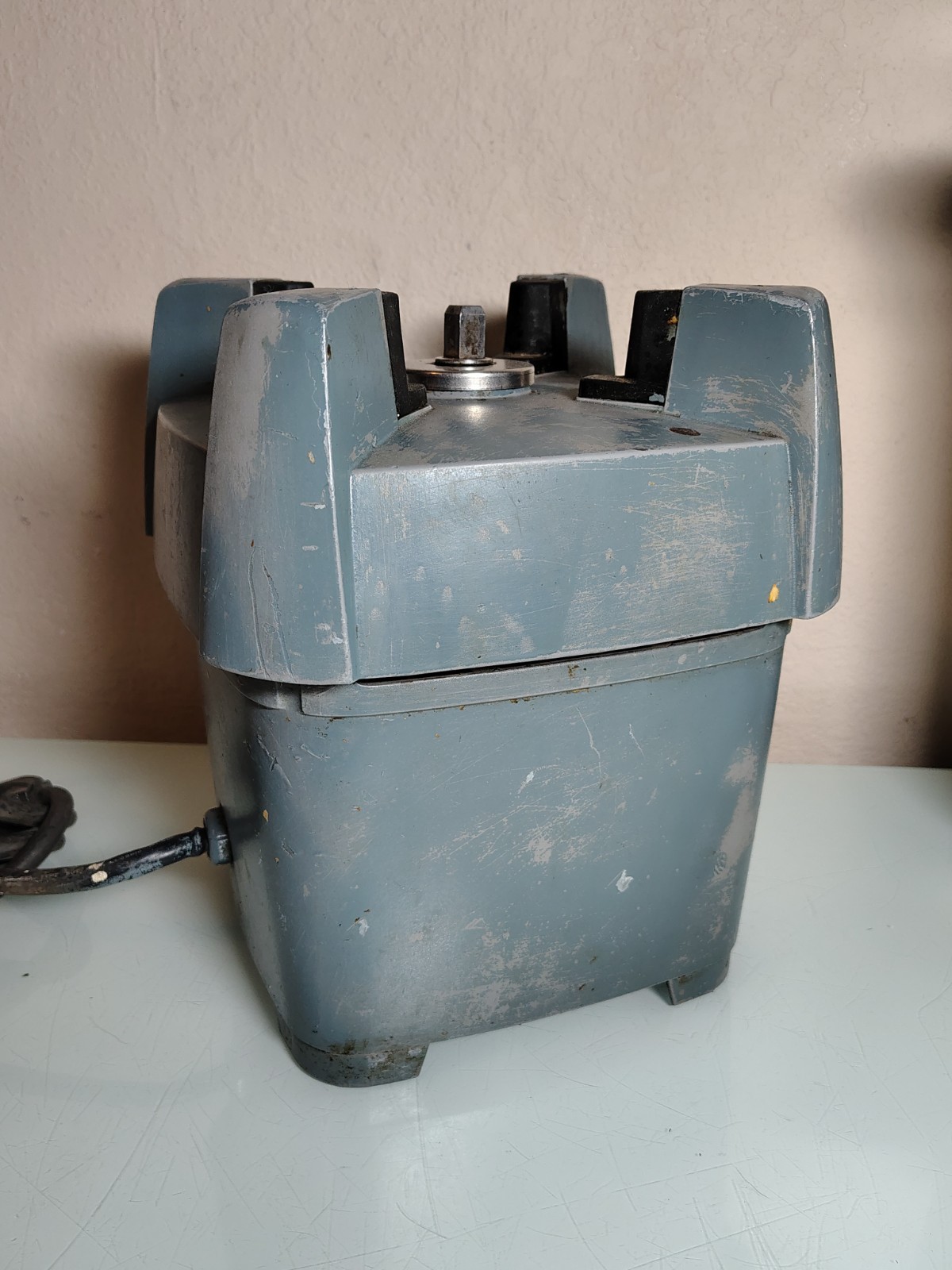 Waring Blender CB6 115 Volts Model 34BL22 Used – Needs Rubber Legs/Pads