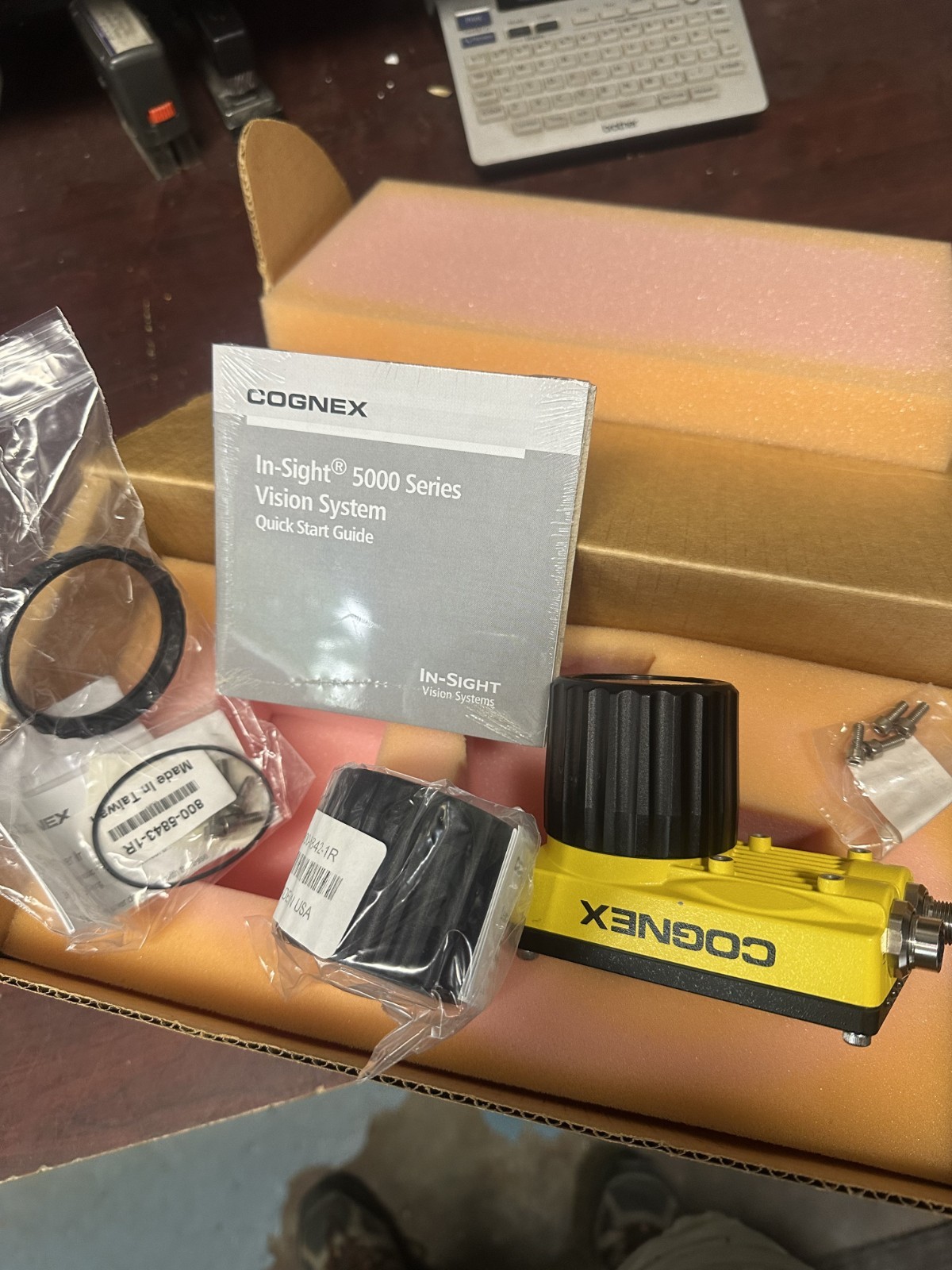 Cognex 825-0221-1R K Machine Vision with Lens, Shipped Priority