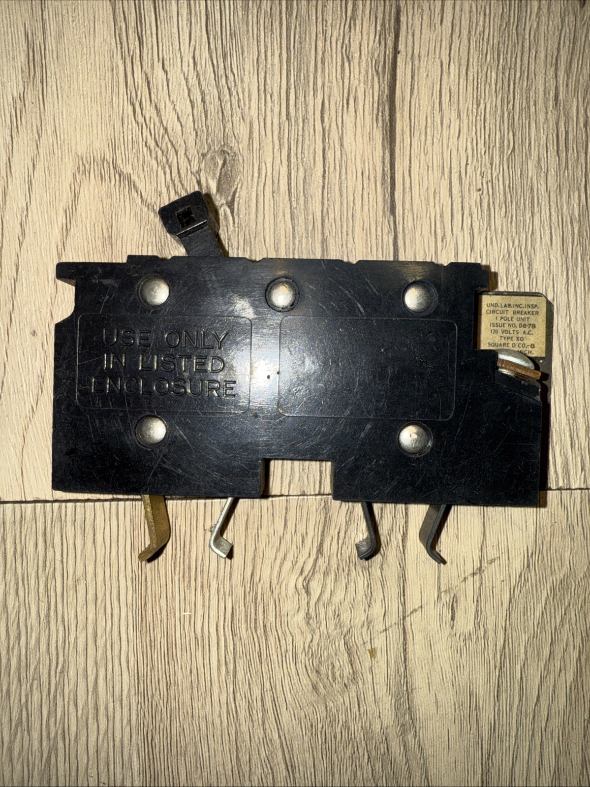 Square D XO120 Circuit Breaker 20 Amp 1 Pole Type XO 120v Cutler Hammer