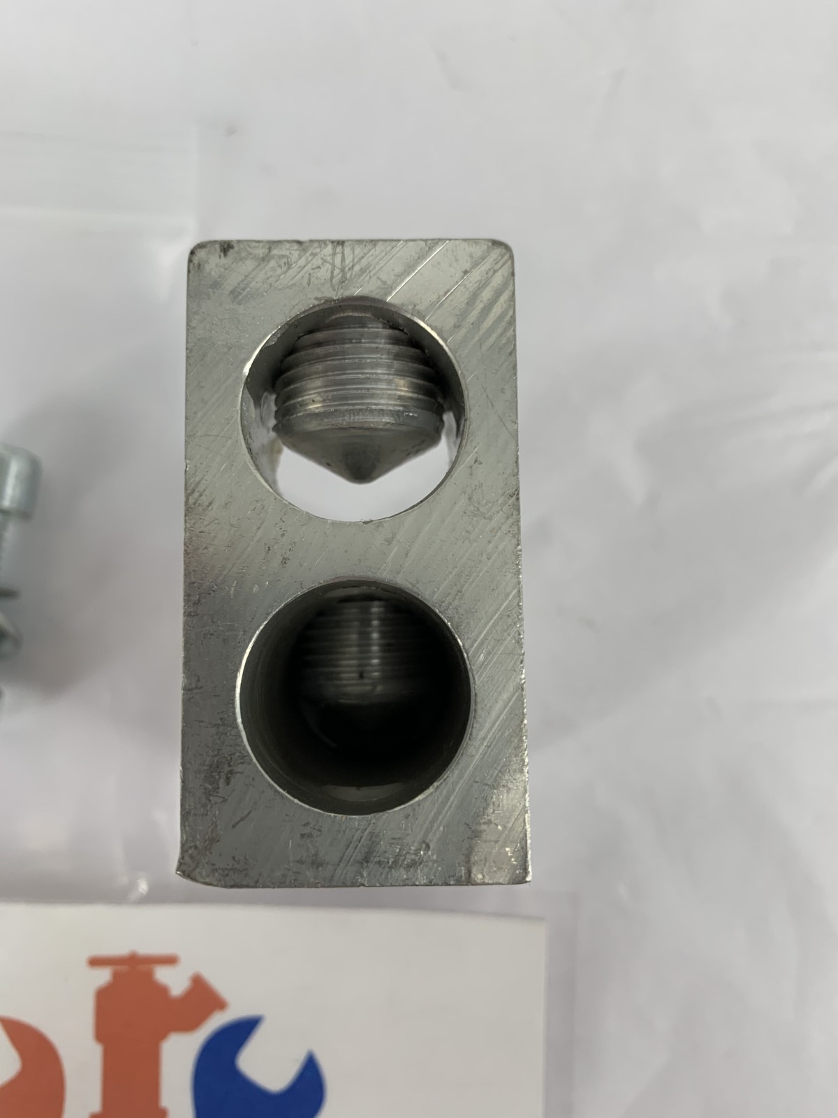 ABB 3150A1801 Aluminum Mechanical Lug Connector 2/0-500kmcil AL7Cu 9781 800A
